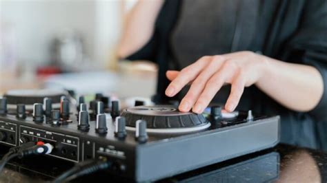 How Do DJs Get Their Music: A Diverse Journey into the World of Beat-making